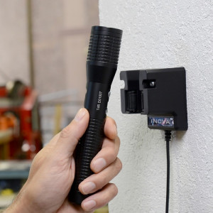 Inova T4R - uppladdningsbar ficklampa Inova T4R - uppladdningsbar ficklampa
