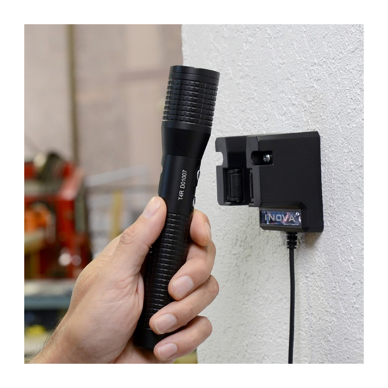 Inova T4R - uppladdningsbar ficklampa Inova T4R - uppladdningsbar ficklampa