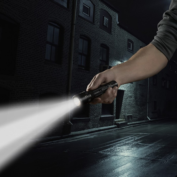 INOVA® T8R™ PowerSwitch™ Laddningsbar ficklampa INOVA® T8R™ PowerSwitch™ Laddningsbar ficklampa