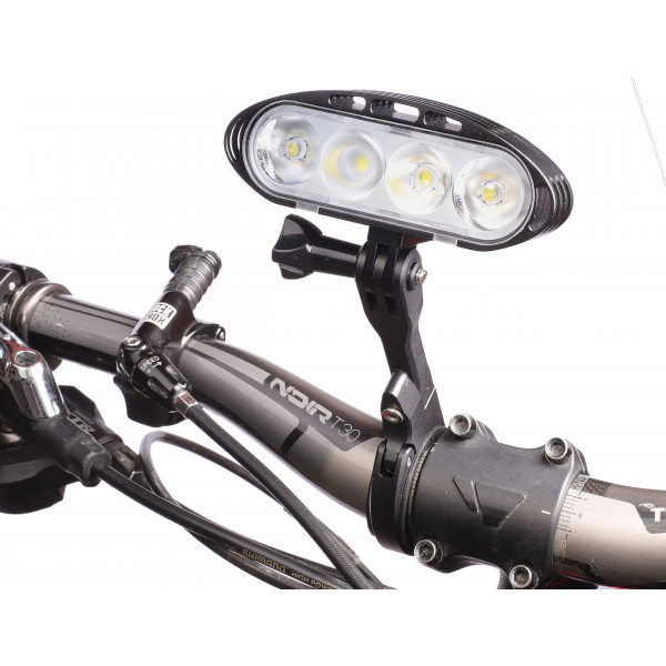 M Tiger Hyperion på cykelstyret